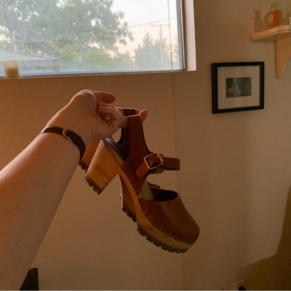 Mia clogs